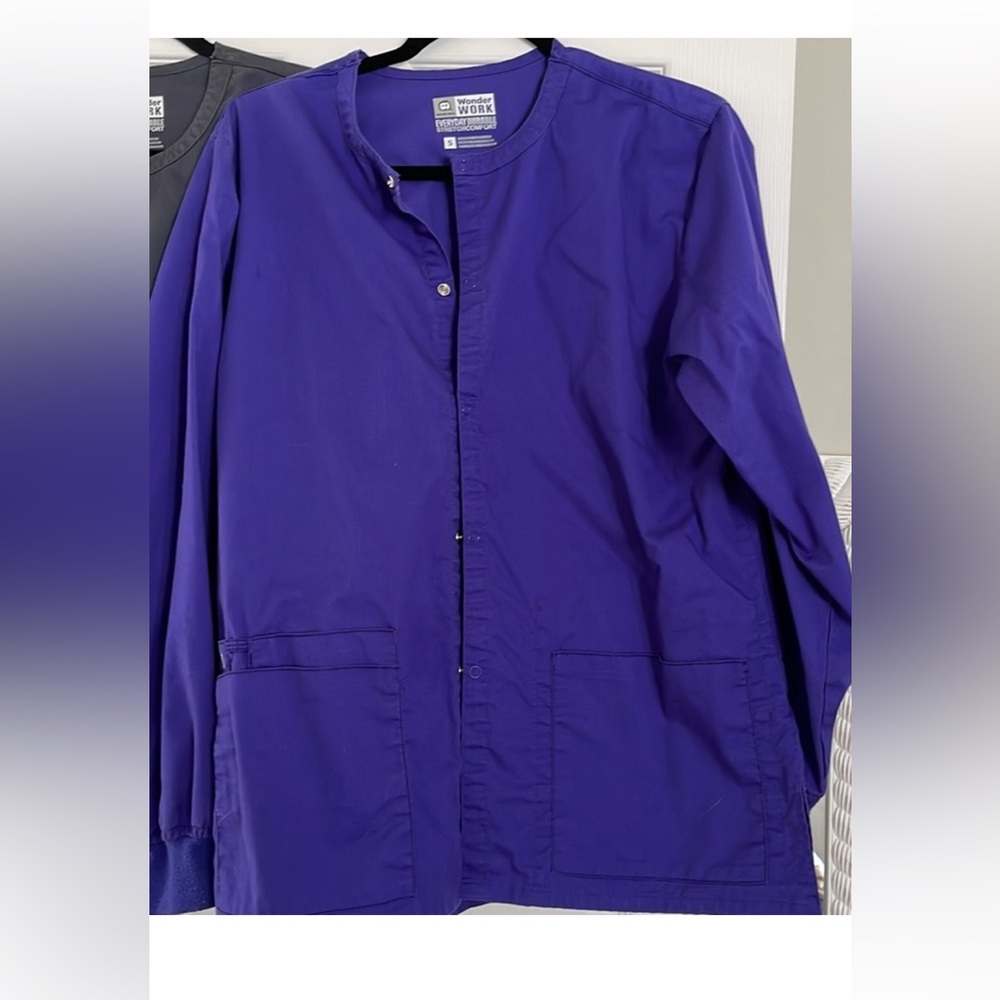 Wonder work scrub jacket